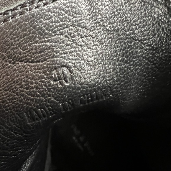 Rag & Bone Shiloh Boot Size 40 US 10 Black Leather Lug Sole Chelsea Ankle Bootie - Picture 11 of 14